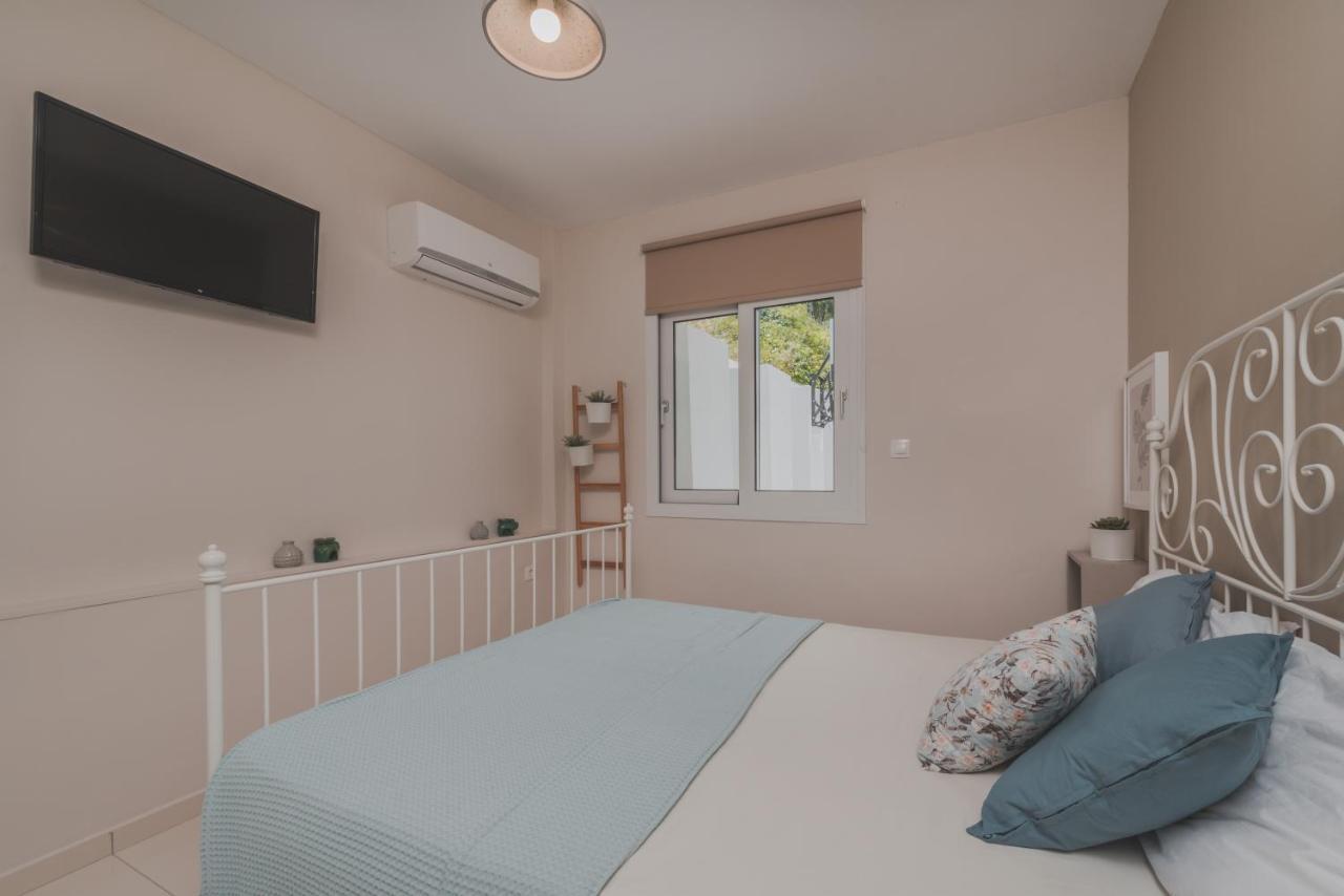 Astarte Villas - Villa Siesta With Private Poolアルガッシ エクステリア 写真